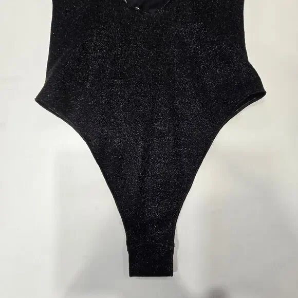 Oseree Lumiere Underwired Maillot in Black - Picture 6 of 12